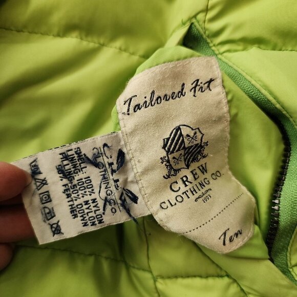 Crew Clothing Tailored Fit Down Feather Blend Quilted Reversible Puffer Vest 10 - Picture 9 of 12